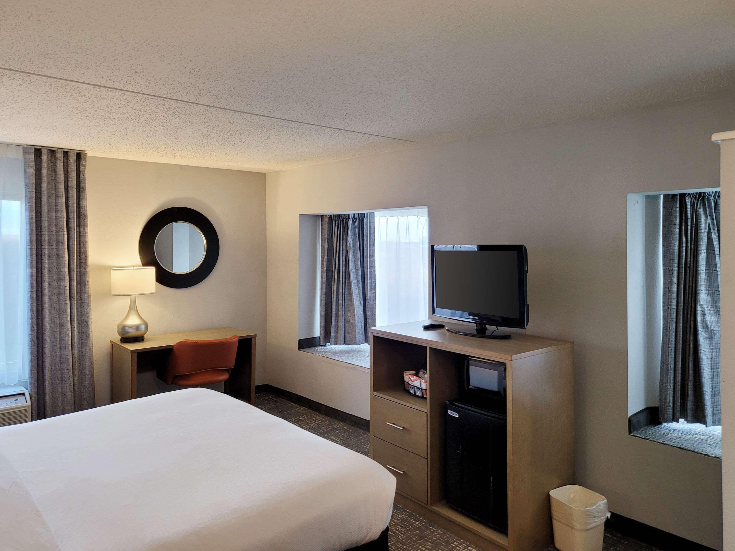 Comfort Inn & Suites Alexandria West Εξωτερικό φωτογραφία