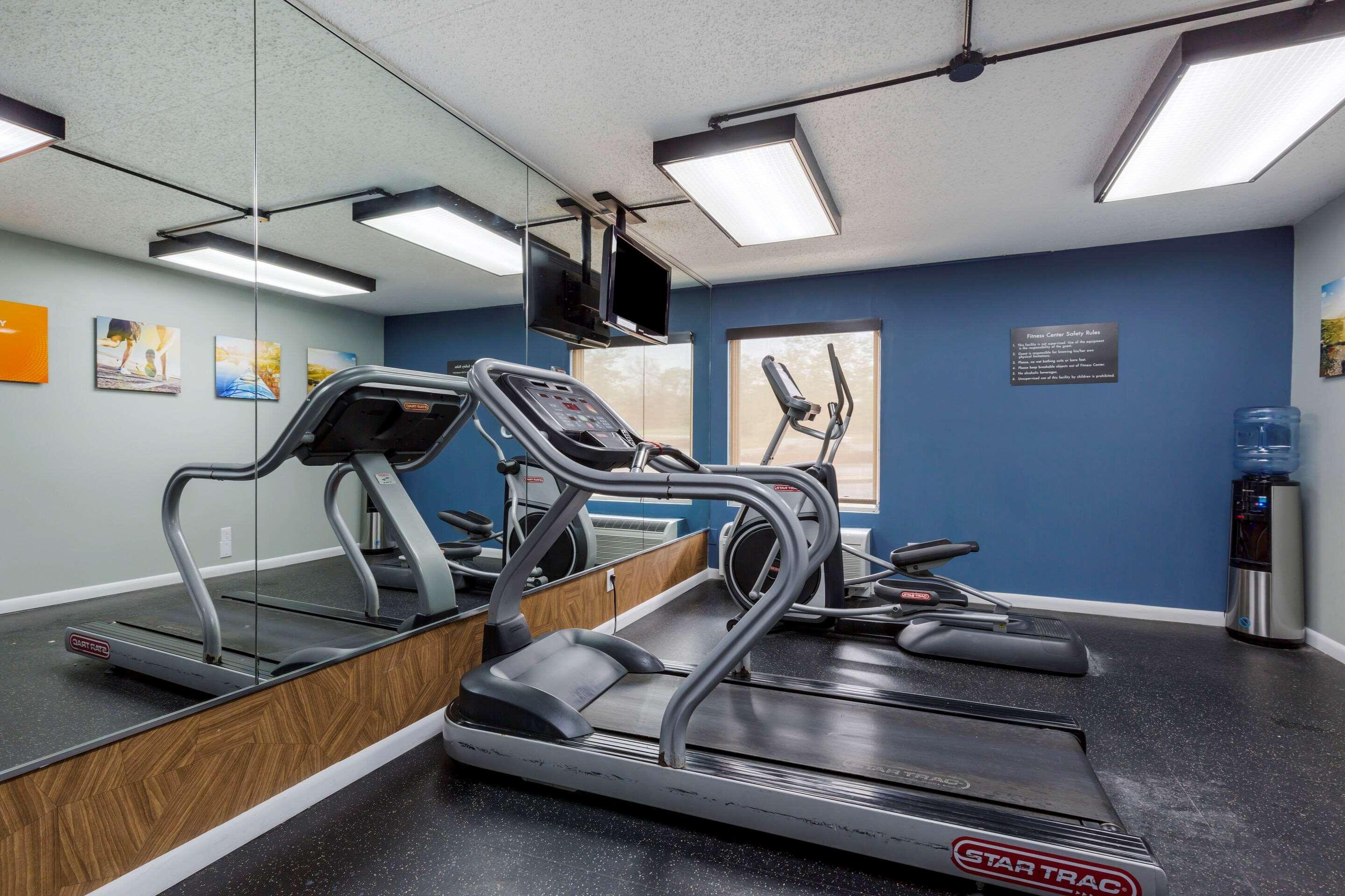 Comfort Inn & Suites Alexandria West Εξωτερικό φωτογραφία