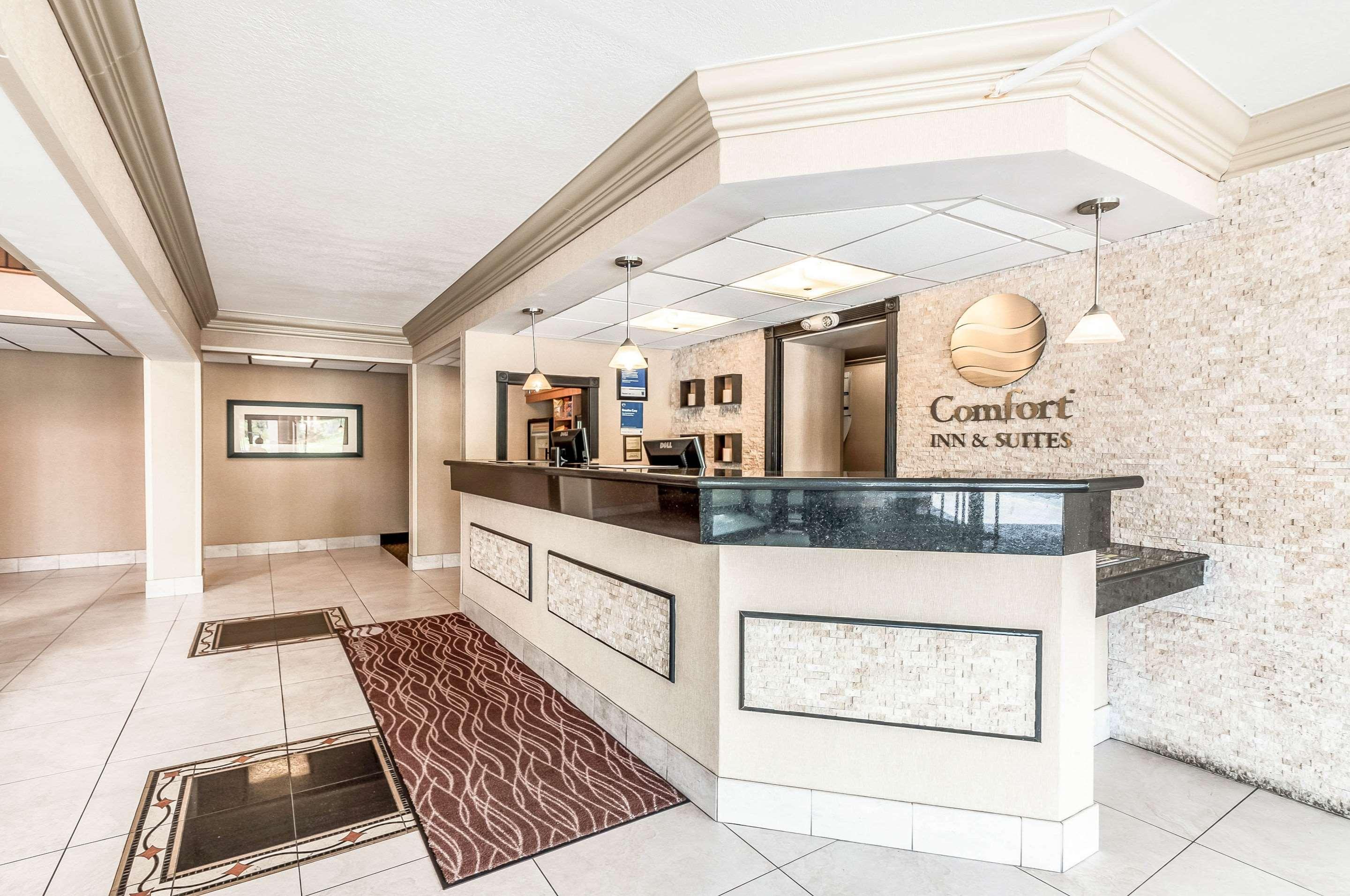 Comfort Inn & Suites Alexandria West Εξωτερικό φωτογραφία