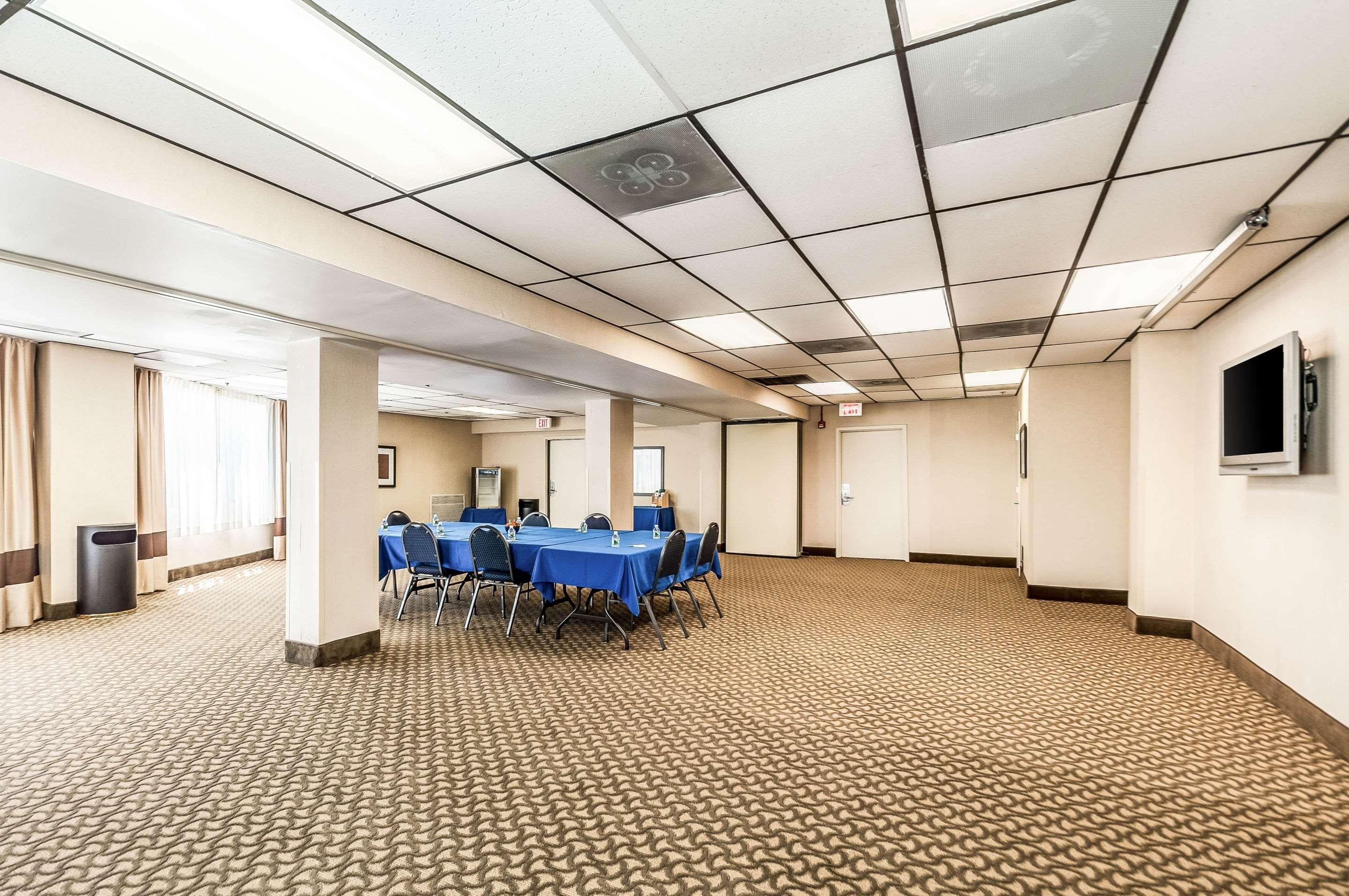 Comfort Inn & Suites Alexandria West Εξωτερικό φωτογραφία