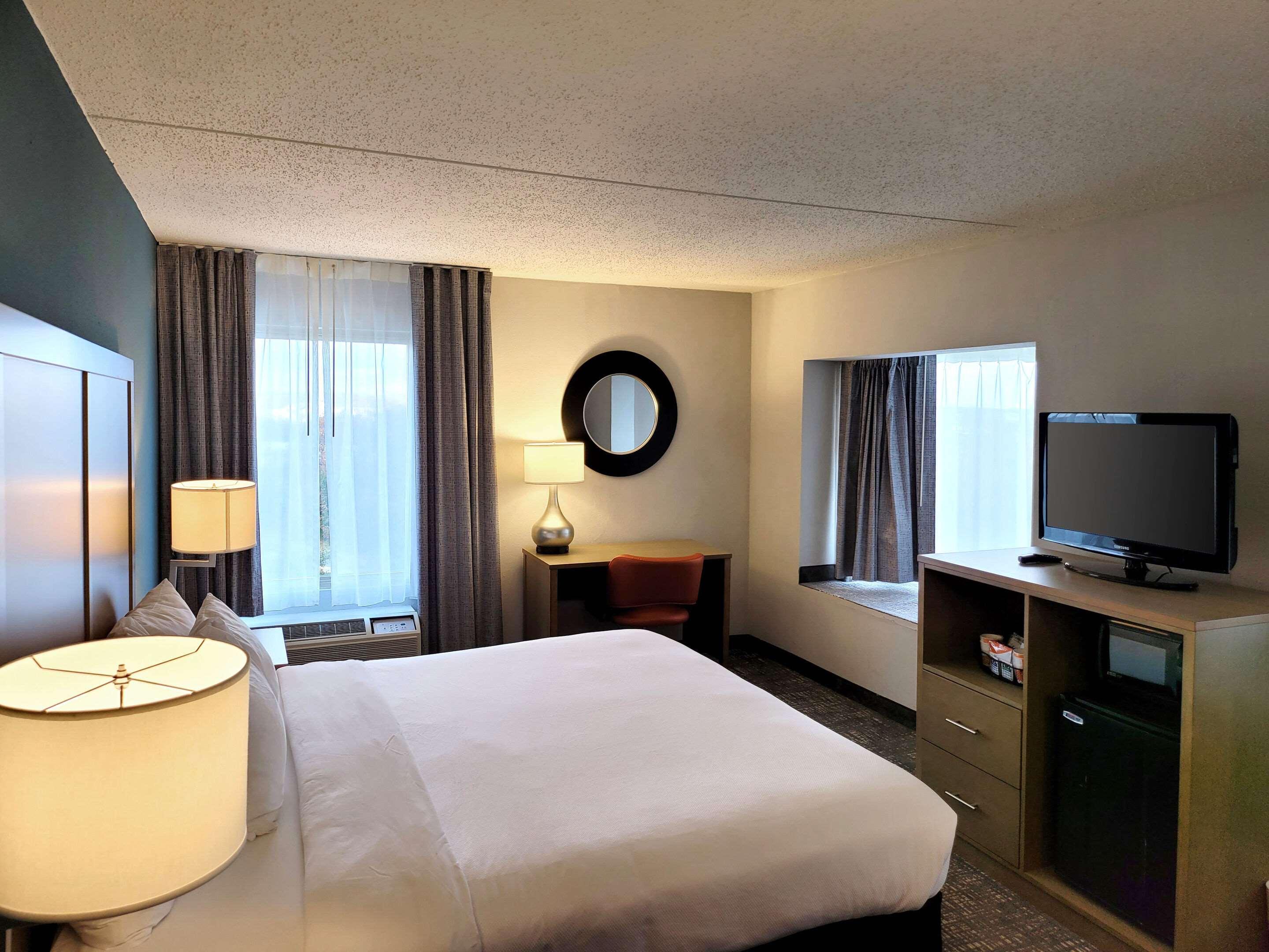 Comfort Inn & Suites Alexandria West Εξωτερικό φωτογραφία
