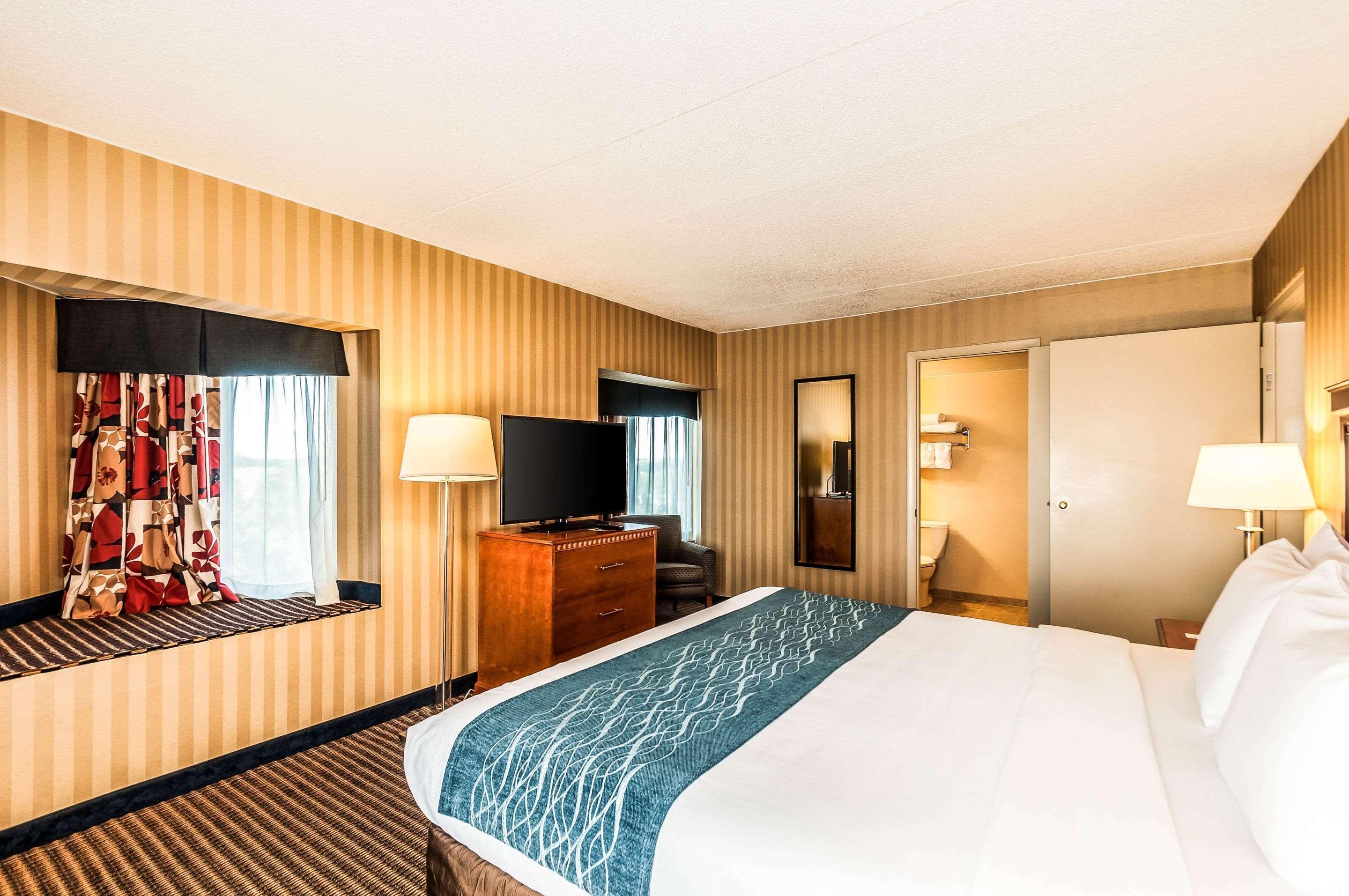 Comfort Inn & Suites Alexandria West Εξωτερικό φωτογραφία